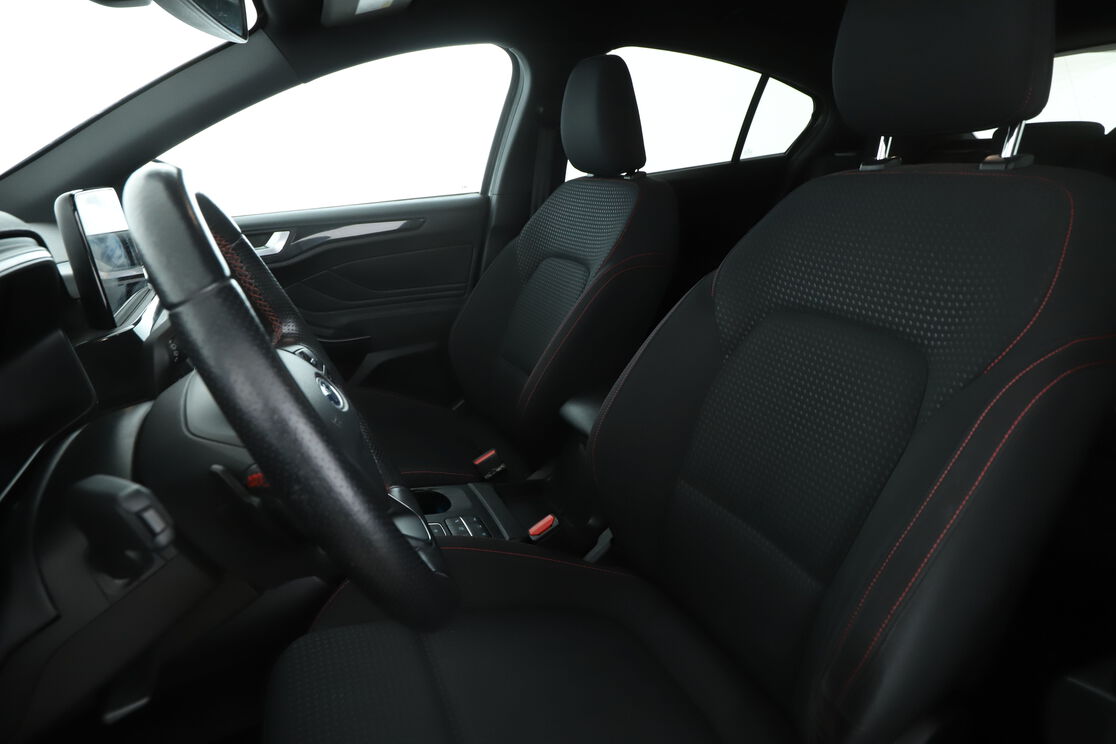 Ford Focus 1.5 EcoBlue ST Line Auto – Image 2