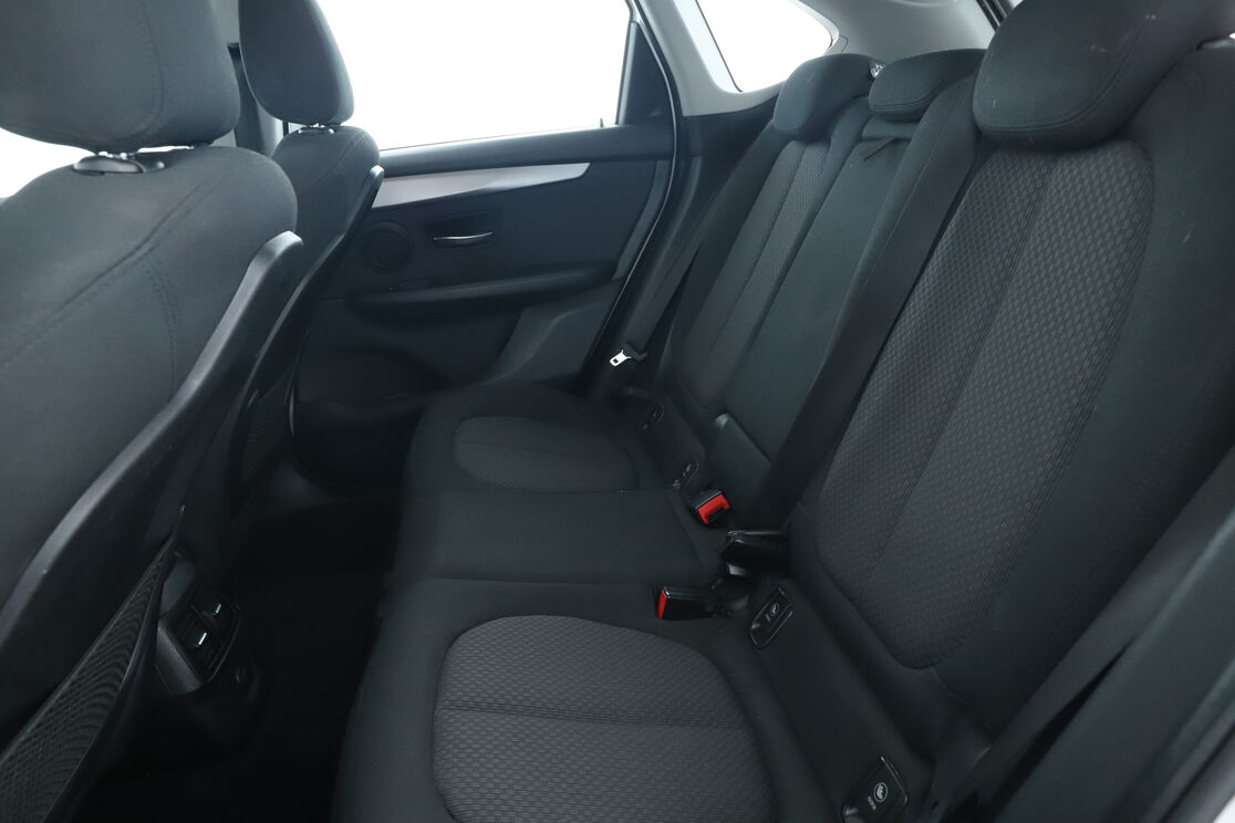 BMW Série 2 Active Tourer 214d Lounge – Image 3