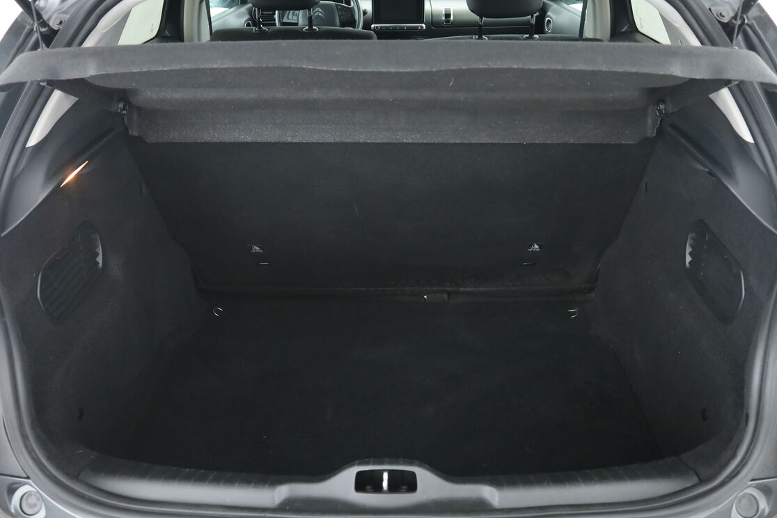 Citroen C4 Cactus 1.6 Blue-HDi Shine Edition – Image 2