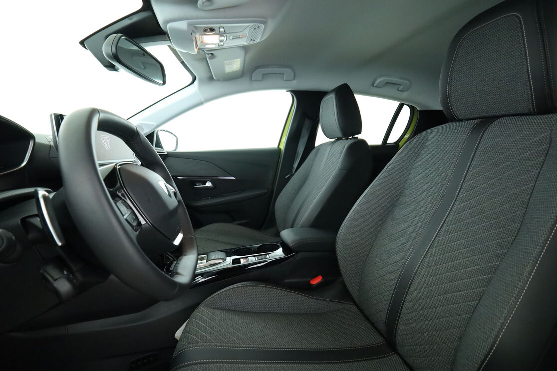 Peugeot 208 1.2 Hybrid Allure e-DCS6 – Image 5