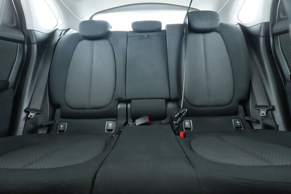 BMW Série 2 Active Tourer 214d Lounge – Image 7