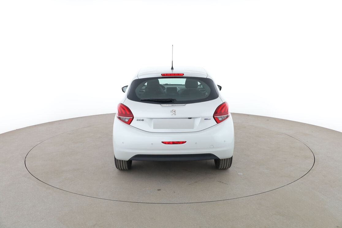 Peugeot 208 1.2 PureTech Allure Business – Image 3