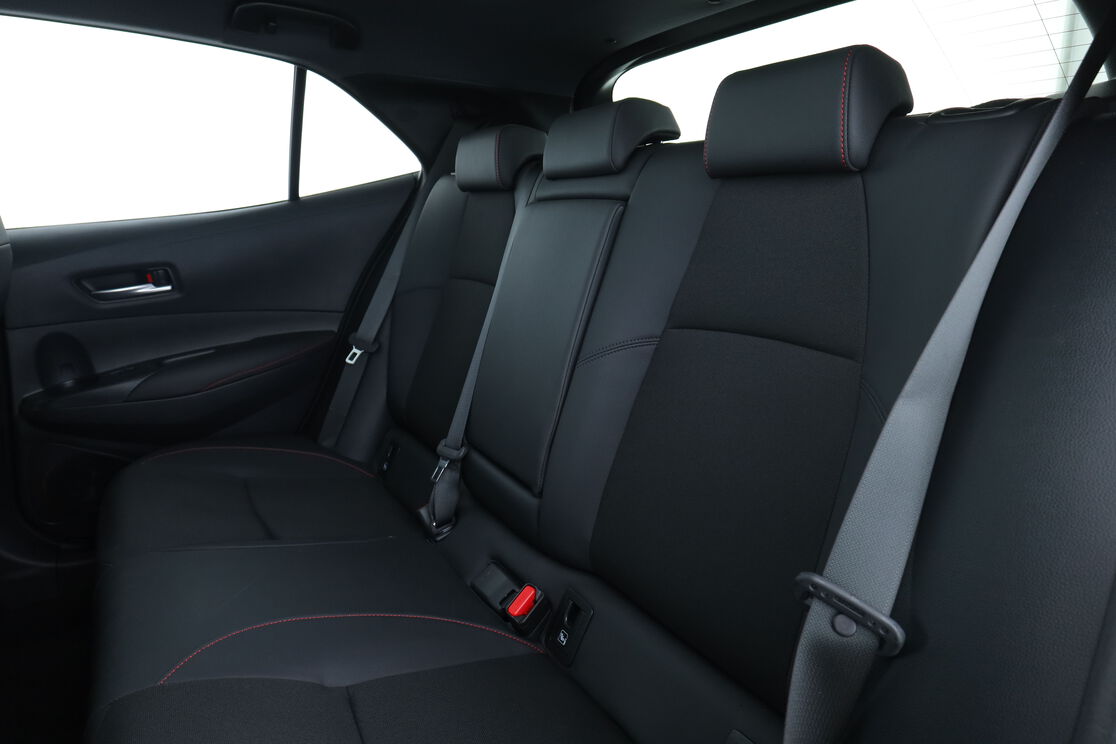 Toyota Corolla 1.8 Hybride GR Sport – Image 9