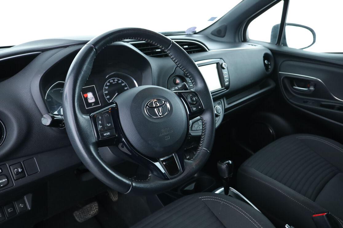 Toyota Yaris 1.5 Hybrid Collection – Image 9