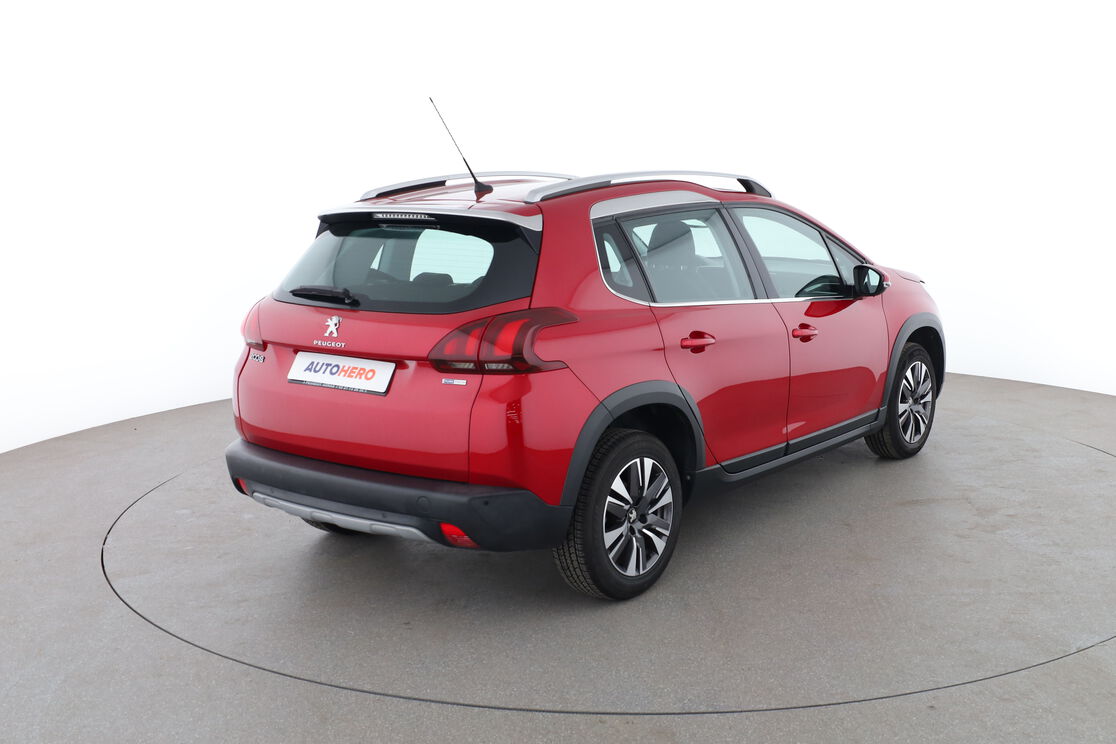 Peugeot 2008 1.2 PureTech Allure – Image 8
