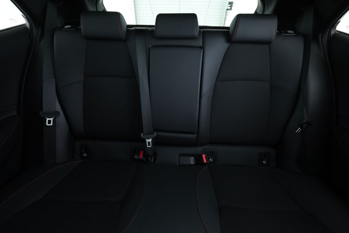 Toyota Corolla 1.8 Hybride GR Sport – Image 13