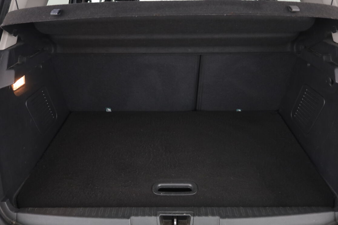 Renault Captur 1.2 TCe Energy Intens EDC – Image 10