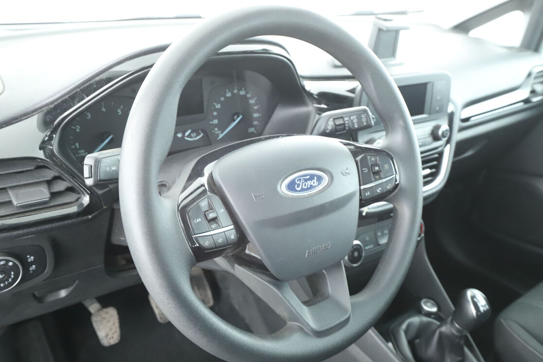 Ford Fiesta 1.1 Essential – Image 10