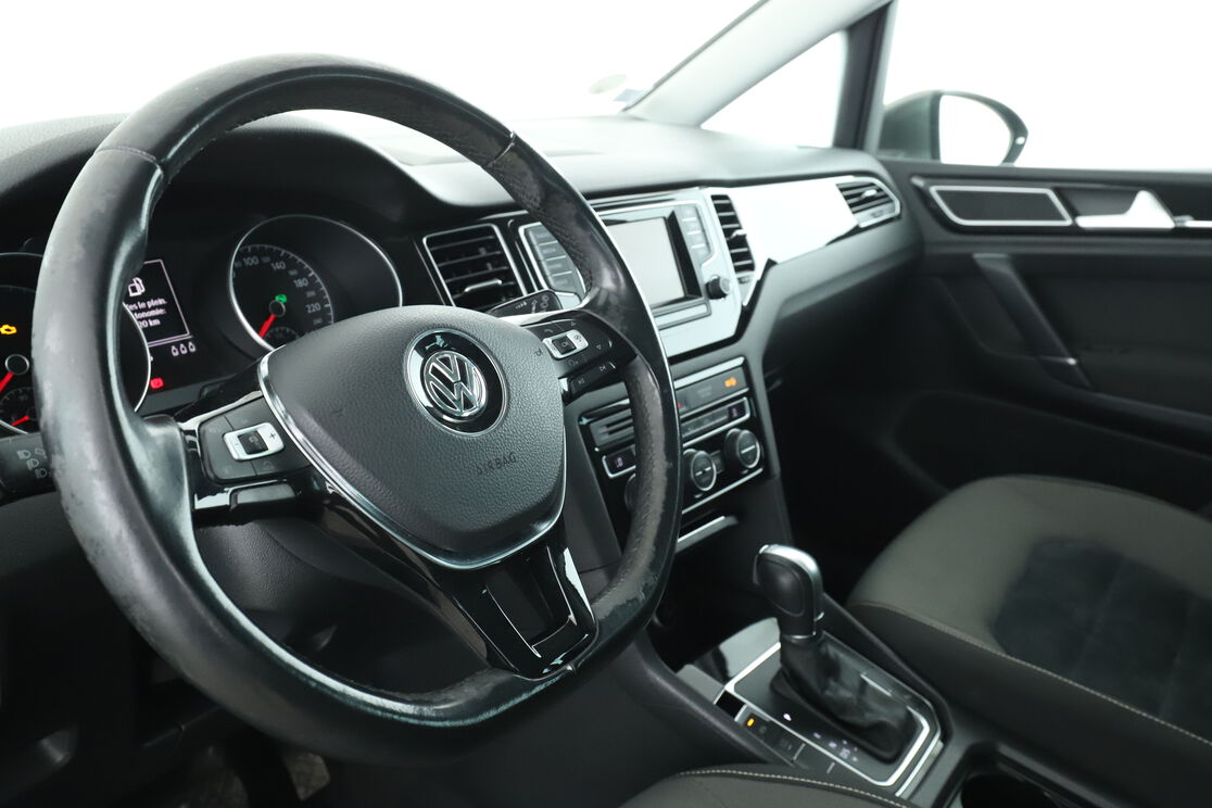 Volkswagen Golf VII Sportsvan 2.0 TDI BlueMotion Tech Carat DSG6 – Image 8