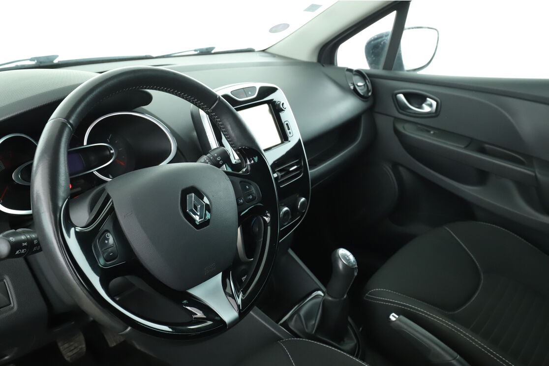 Renault Clio 1.2 Limited – Image 10